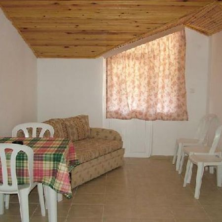 Ince Aparts Icmeler Exterior foto